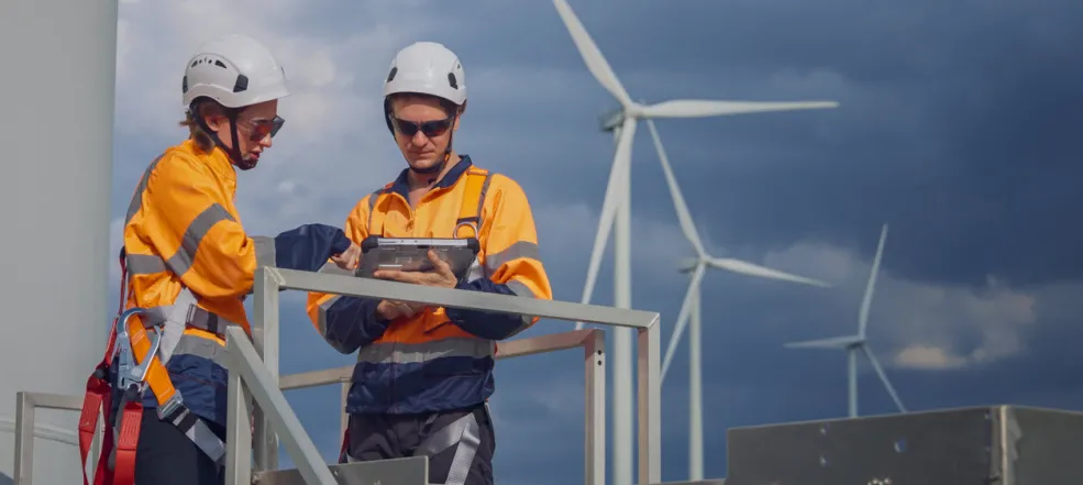 maintanence team at wind turbine
