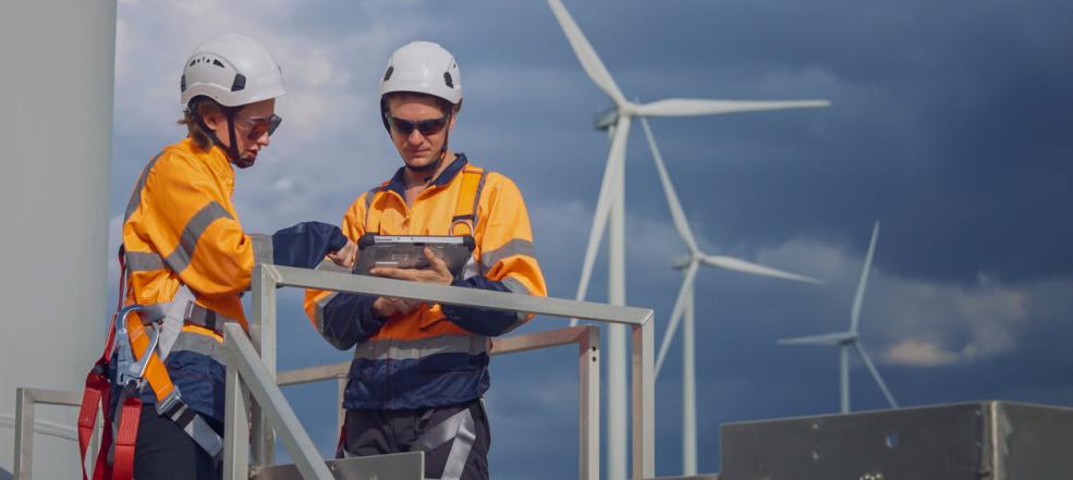 maintanence team at wind turbine