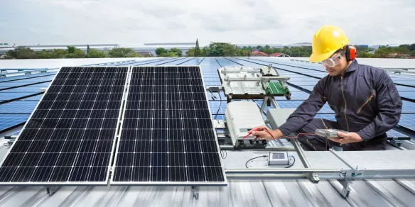 Maintenance of solar panel equipment 